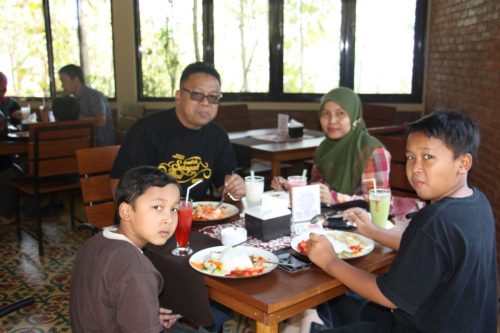 IMG-20151015-WA0097